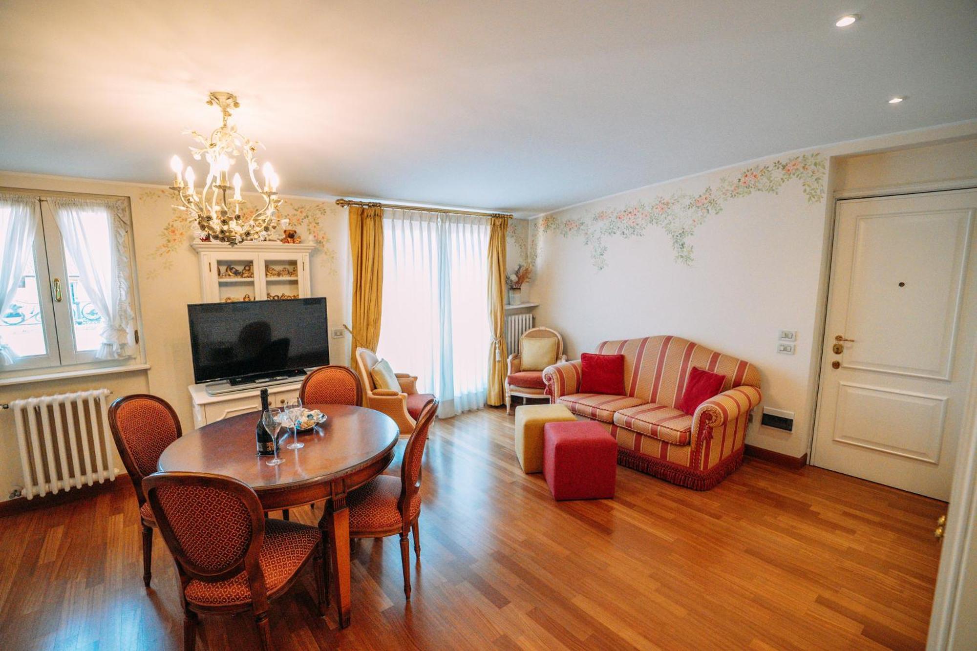 Suite Romantic Vista Lago Stresa Buitenkant foto