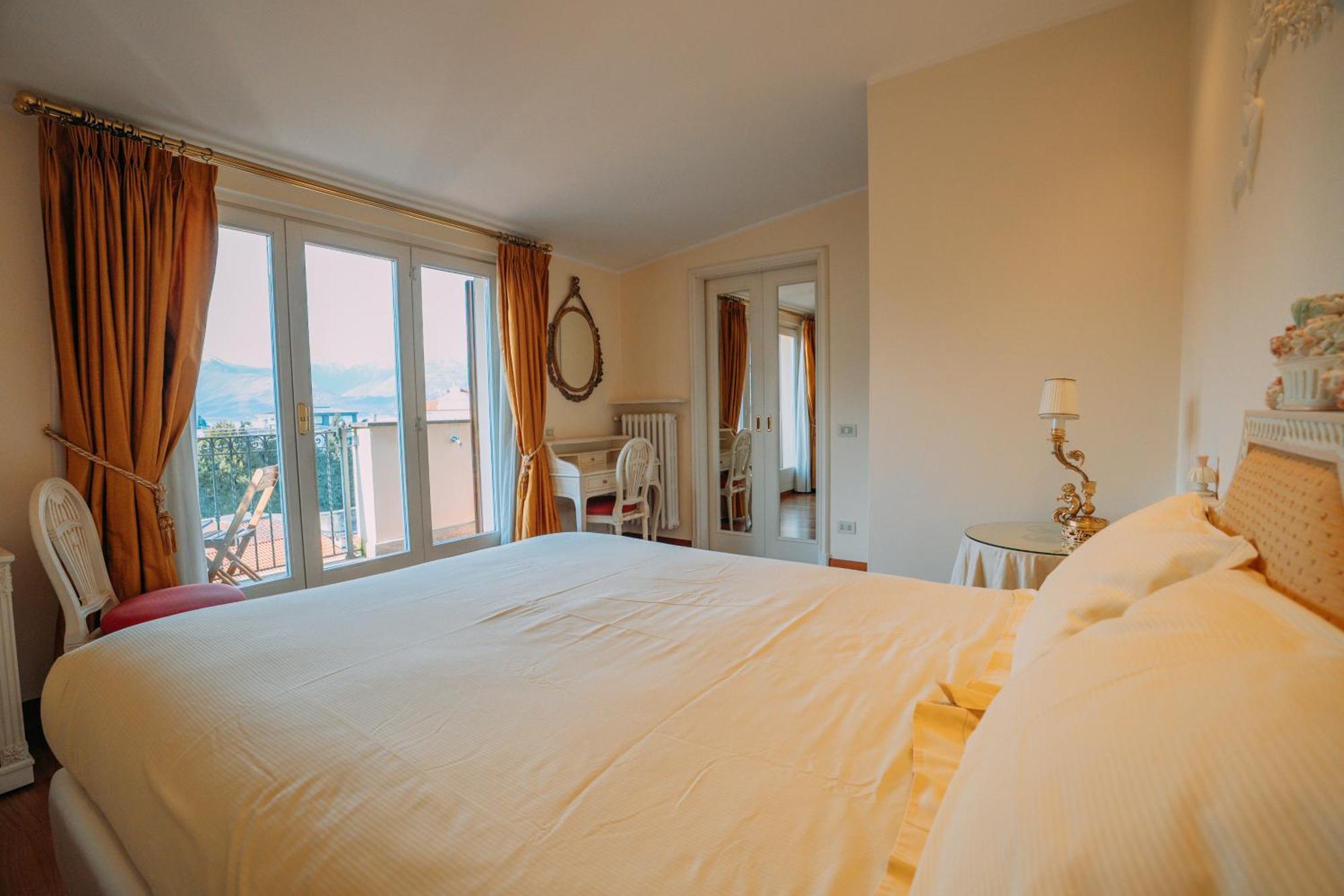 Suite Romantic Vista Lago Stresa Buitenkant foto